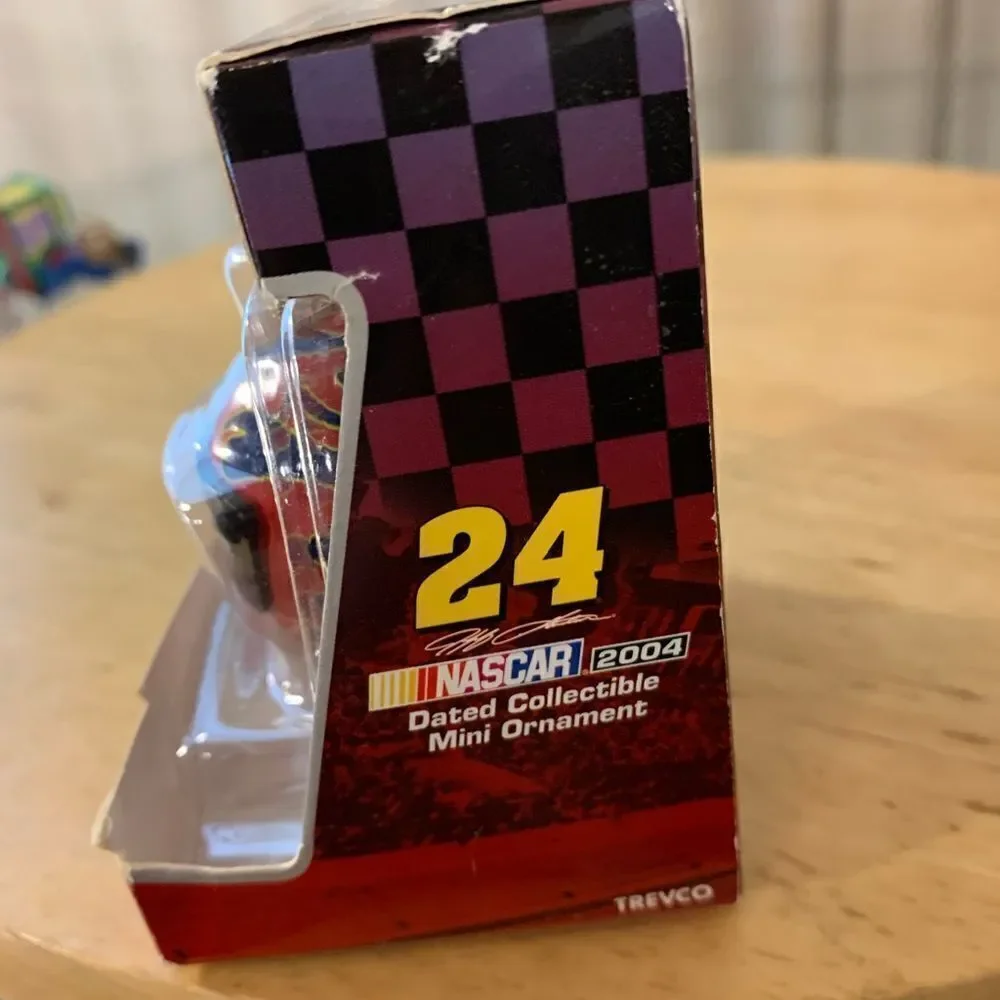 Nascar 2004 Dated Collectible Ornament